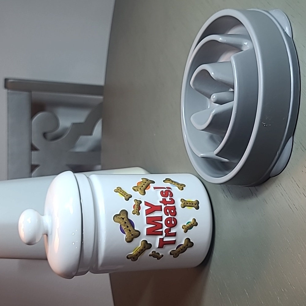 XPRES best friend originals treat canister With Punoy Slow Feed Feeder